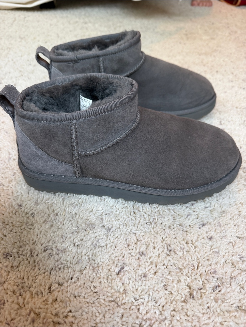 UGG Women’s Short Shearling Boots in Charcoal Gray